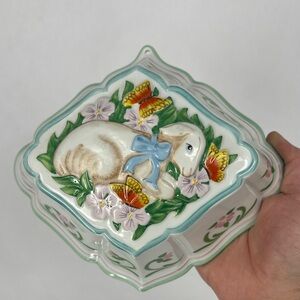 Le Cordon Bleu - Floral Ceramic Box with Sheep Design